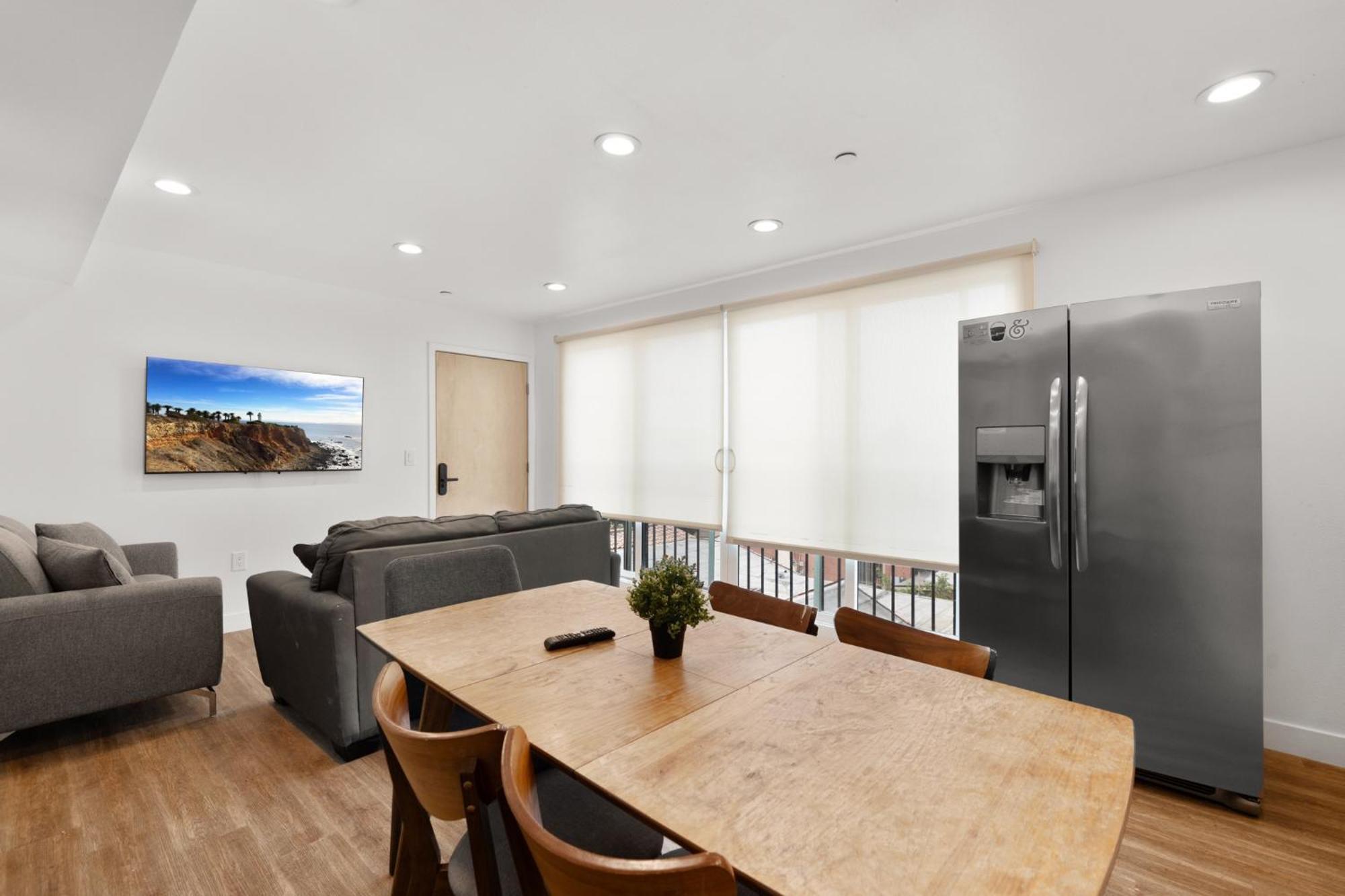 Modern Getaway In The Heart Of La Near Usc, Private Room With Share Living Room And Kitchen Los Angeles Exterior foto
